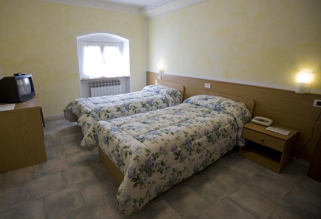 Albergo Ristorante Turchino Campo Ligure Esterno foto